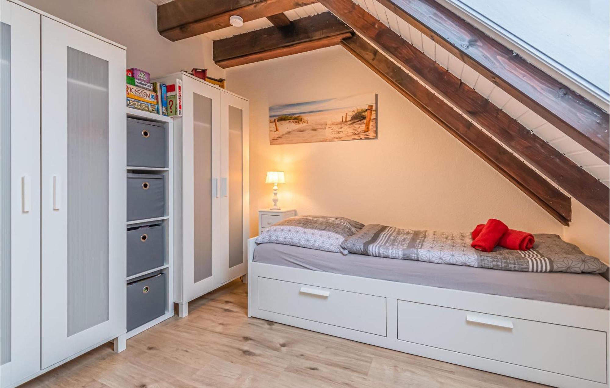 Cozy Apartment In Friedrichskoog With Kitchen Exterior photo