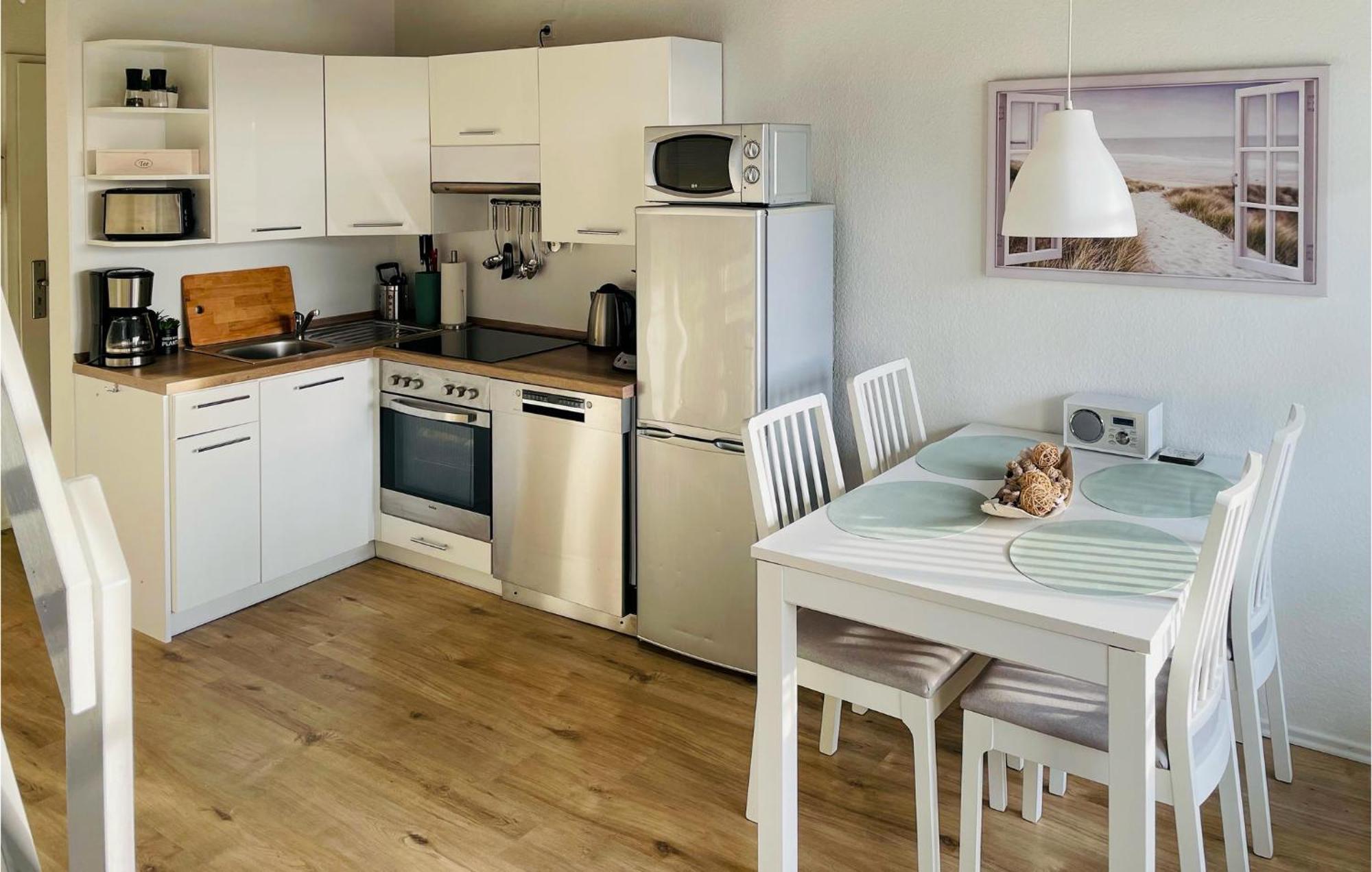 Cozy Apartment In Friedrichskoog With Kitchen Exterior photo